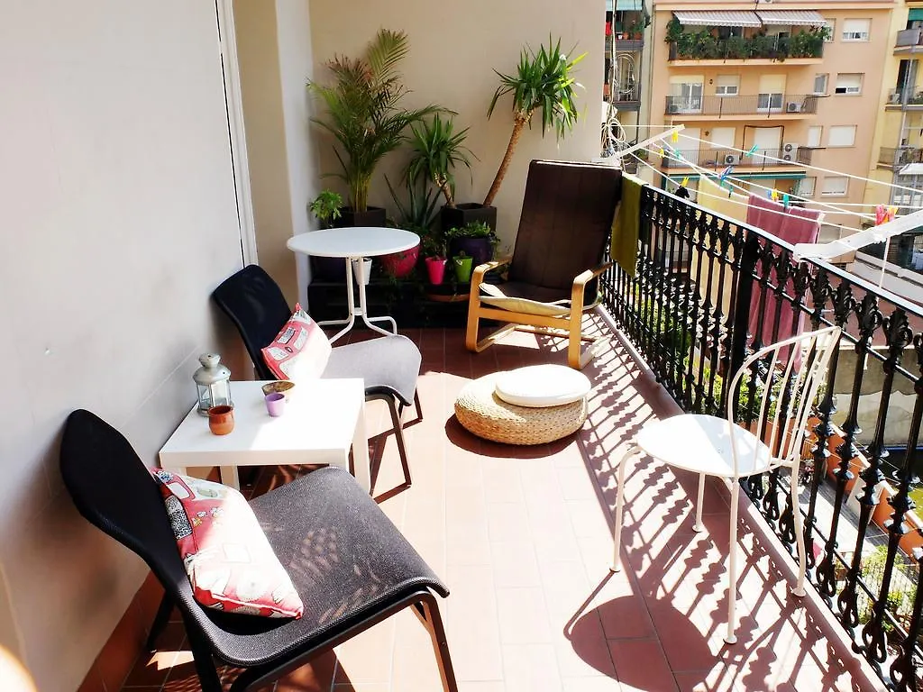 Fabrizzio'S Petit Hostel Barcelona Spain