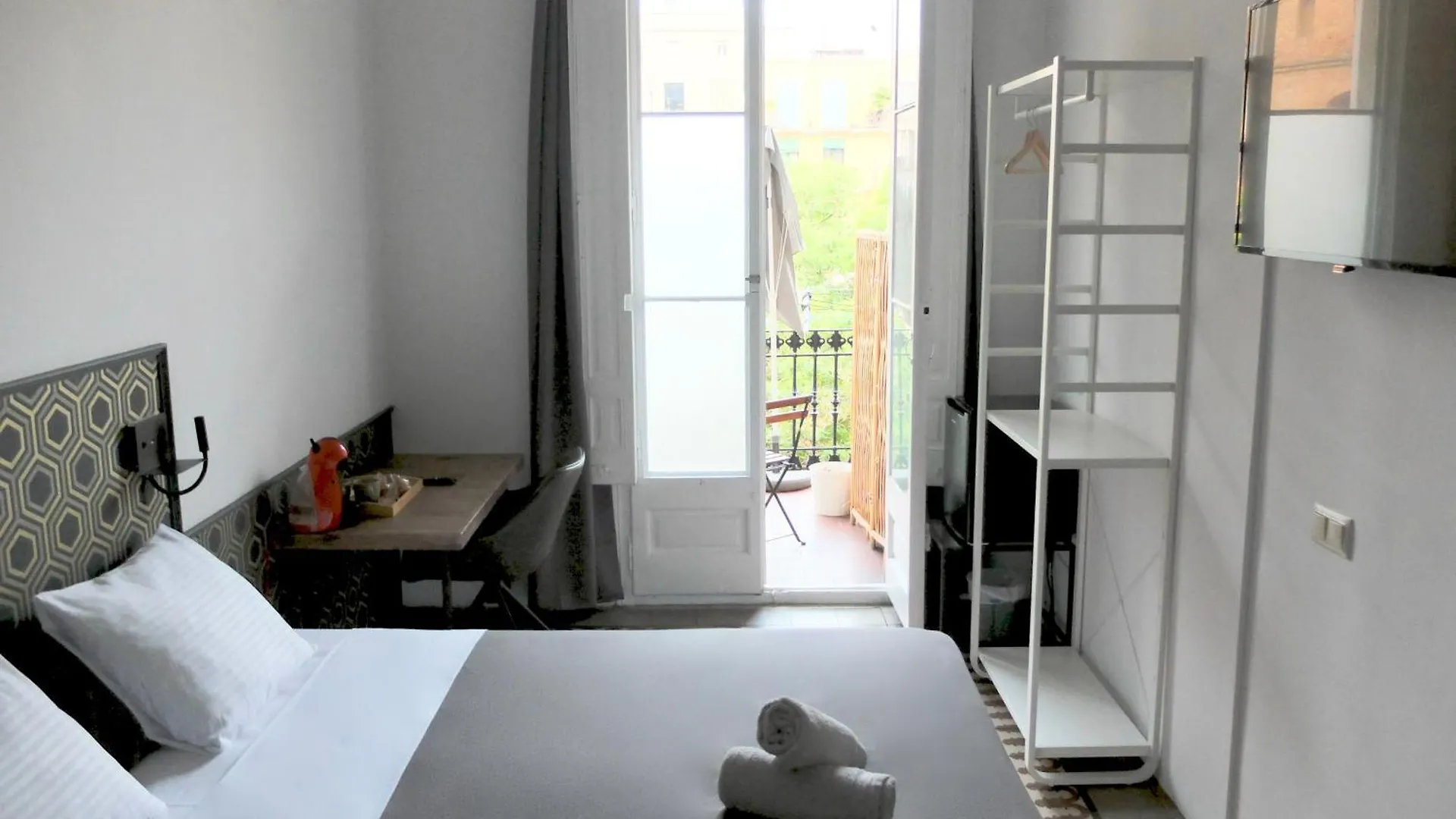 Fabrizzio\'S Petit location