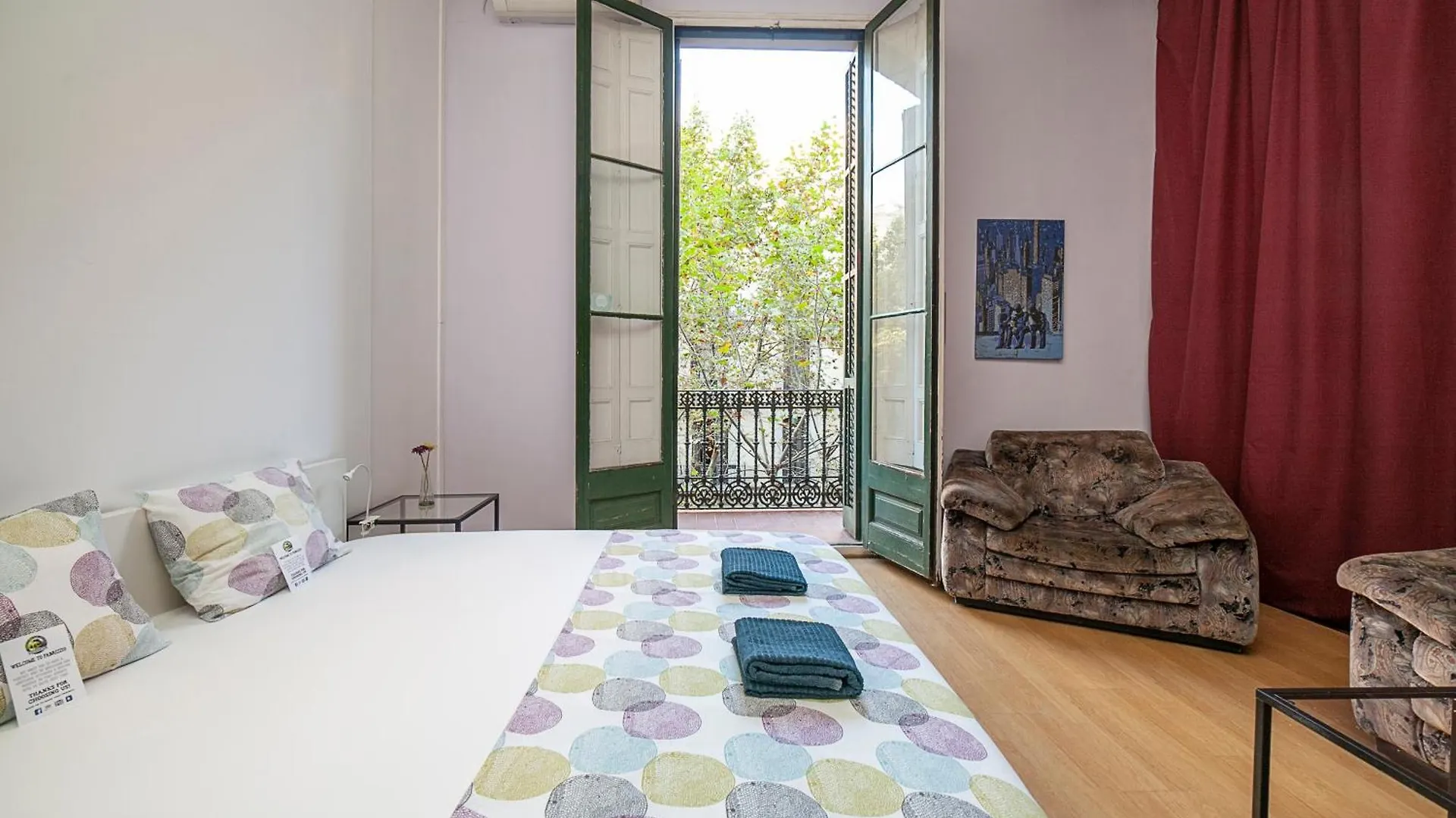 Fabrizzio'S Petit Hostel Barcelona Spain