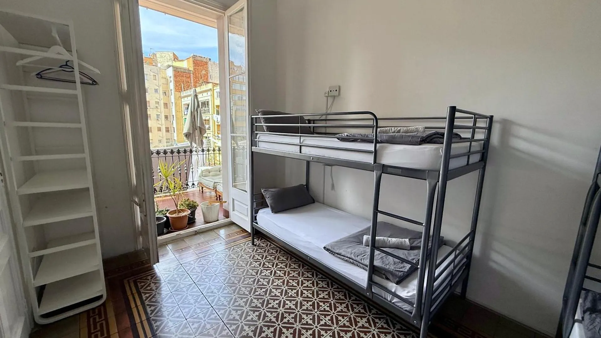 Fabrizzio'S Petit Hostel Barcelona